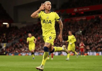 开云体育-里沙利松绝平利物浦，生涯对其参与9球创纪录|热刺|巴西|托特纳姆热刺|球队|前锋_新浪体育_新浪新闻