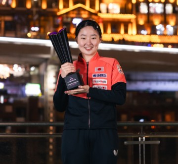 开云官网-17岁张本首冠创历史！世排升第五超蒯曼 日媒：离世界女王更近了